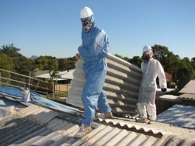 removing asbestos roof